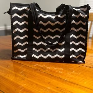 Thirty One organizing bag with black and white chevron pattern